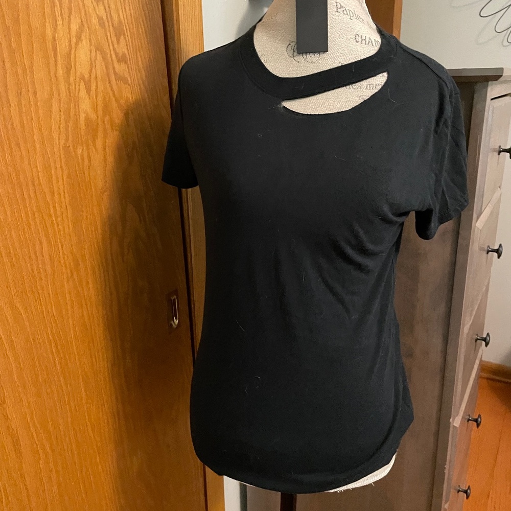 Black tshirt